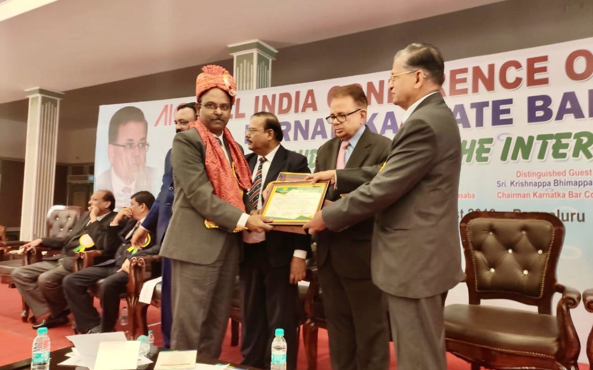 Mr Gowtama M V, CMD, BEL, conferred with the award “The Great Son of the Soil” by the All India Conference of Intellectuals, Karnataka State Bar Council.